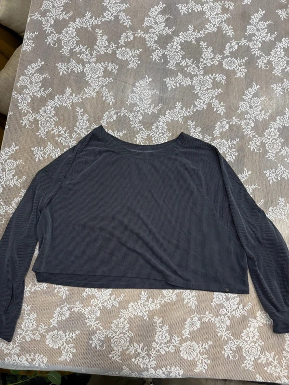 gray cropped oversized long sleeve